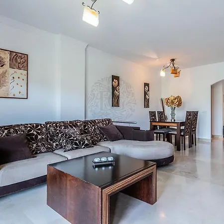 Beach & Golf Apartment *